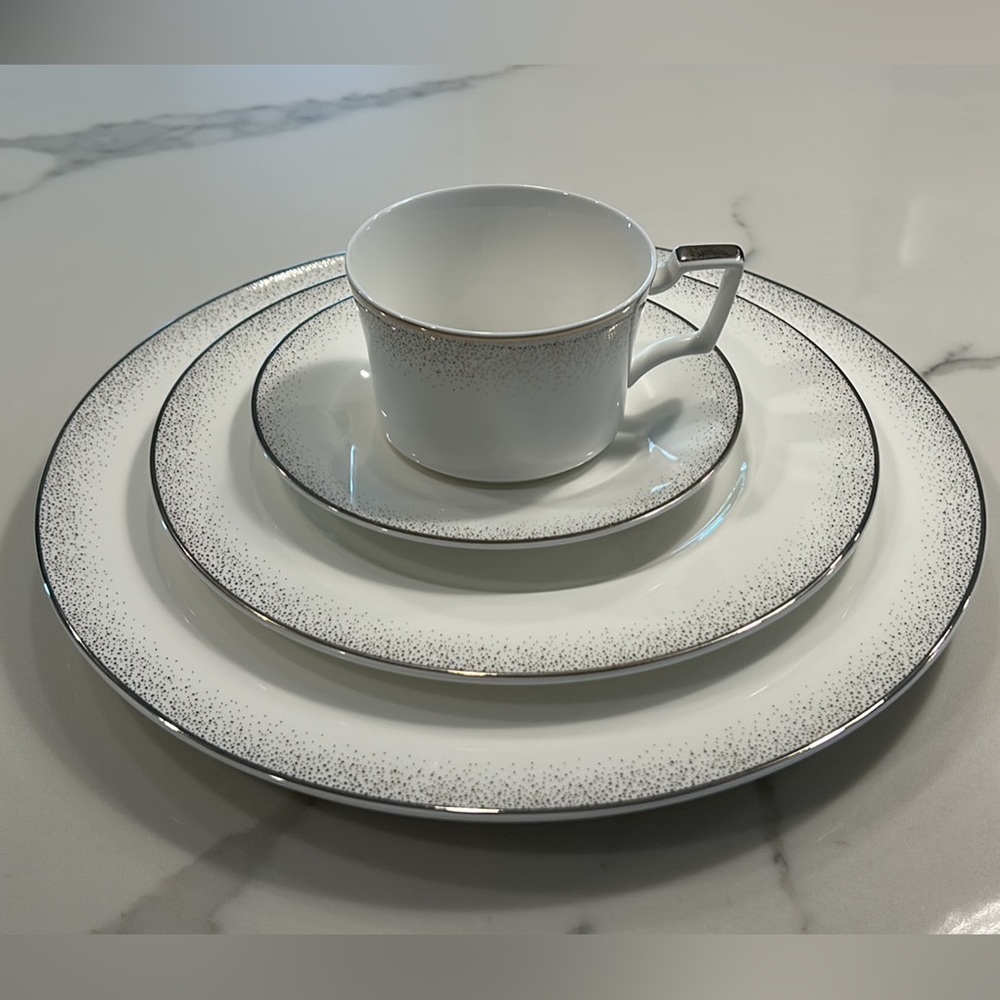 Noritake 5 piece china set